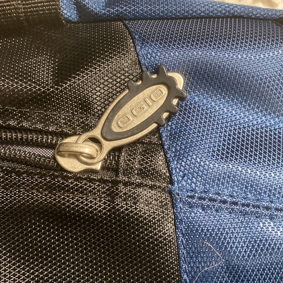 OGIO laptop bag - embroidered - Duke University - Picture 3 of 12